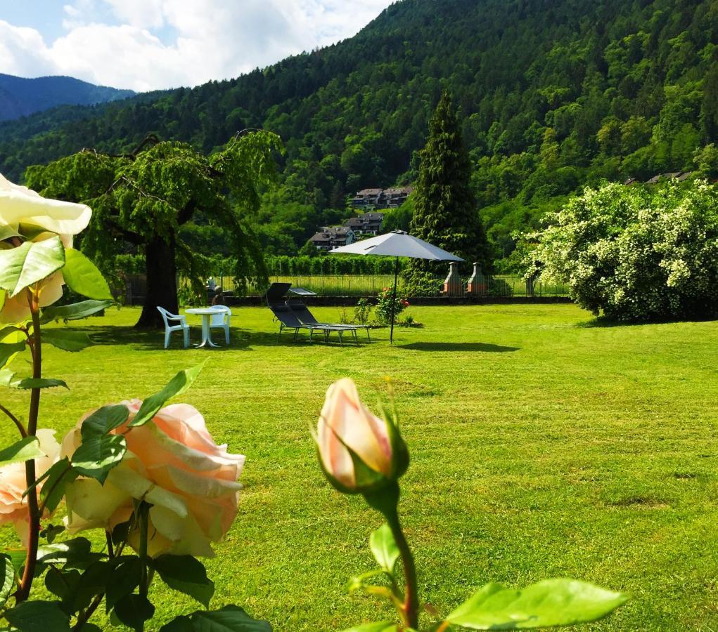 Paradiso Sul Lago 칼세라니카알라고 외부 사진